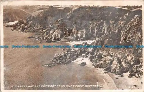 R140529 Le Joannet Bay und Petit Bot von Icart Point. Guernsey. Die Kanalinsel