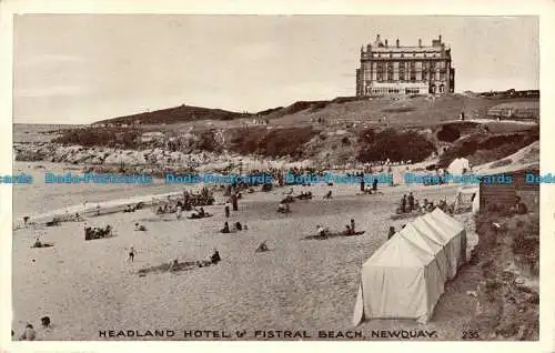 R140534 Headland Hotel und Fistral Beach. Newquay. 1952