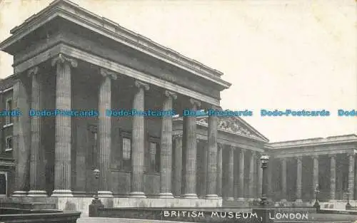 R641080 London. British Museum. W. Straker. 1947