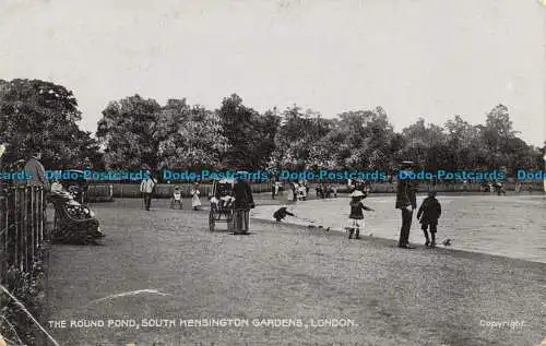 R641639 London. South Kensington Gardens. Der runde Teich. G.D. und D.Star Seri