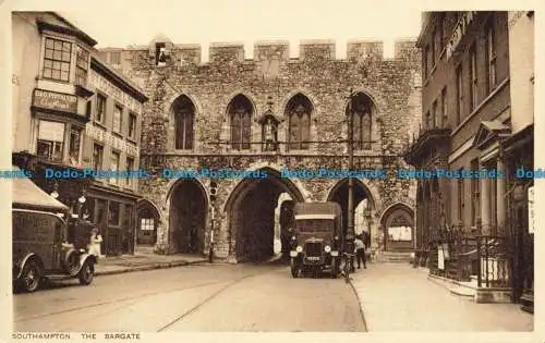 R641758 Southampton. Das Bargate. R.F. Fielder. Holyrood Serie