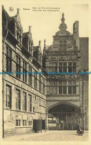 R643716 Ypern. Rathaus und Conciergerie. Ern. Nels Thill