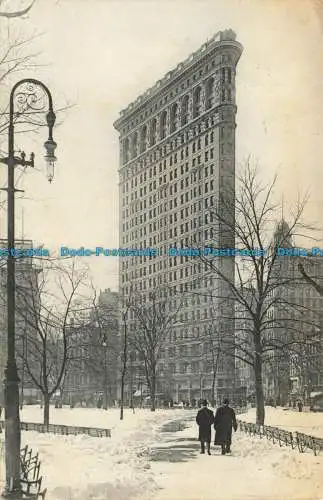 R643124 Blick in die Stadt. Im Winter. Der Rotograph. 1907
