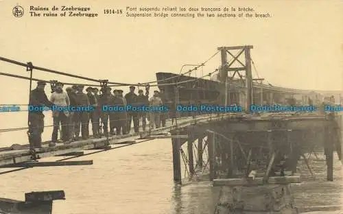 R645541 Die Ruinen von Zeebrügge. Hängebrücke verbindet die beiden Abschnitte des