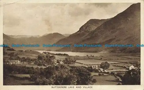 R646903 Buttermere See und Dorf. Postkarte. 1948