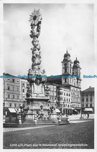 R144576 Linz a.D. Platz des 12. November Dreifaltigkeitsaule. RP