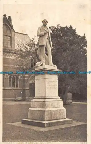 R144391 Tom Hughes Statue Rugby. Ernest A. Greer