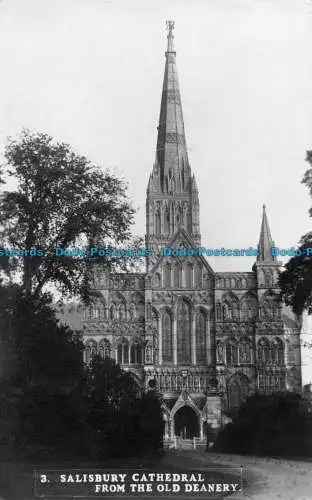 R144400 Kathedrale von Salisbury aus dem alten Dekanat. 1935