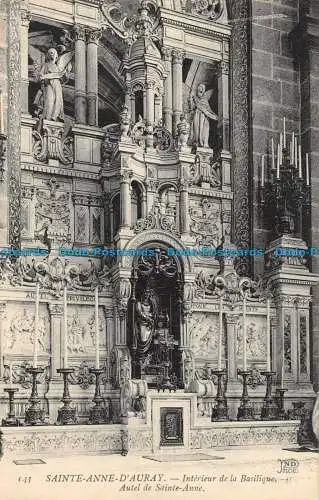 R145562 Sainte Anne d Auray. Innenraum der Basilika. Altar der Heiligen Anna. ND