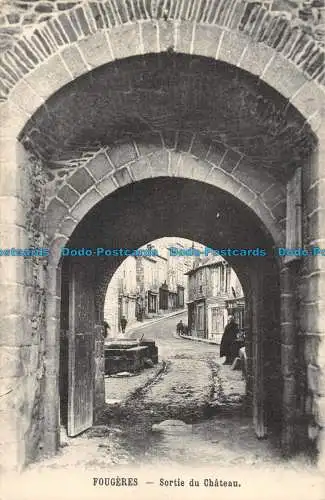 R145883 Fougeres. Verlassen des Schlosses