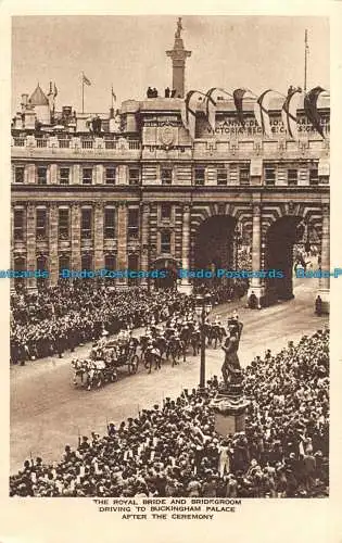 R147200 Die königliche Brücke und der Bräutigam fahren nach dem C zum Buckingham Palace