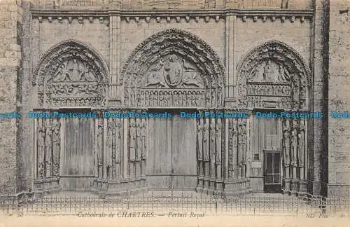 R146067 Kathedrale von Chartres. Royal Portal. ND