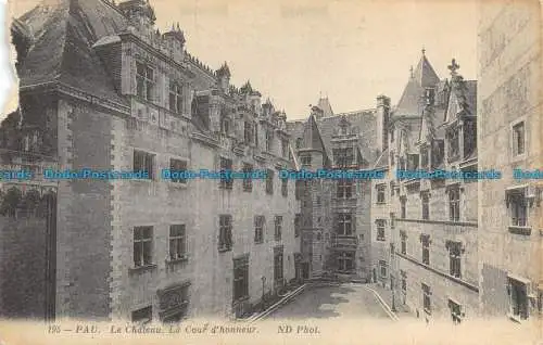 R146077 Pau. Das Schloss La Cour d Honneur. ND. Nr. 195