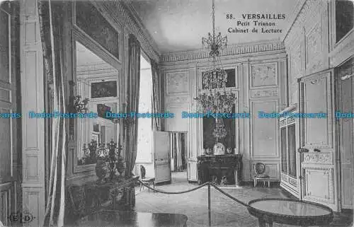 R146106 Versailles. Petit Trianon Leseschrank. Nr. 88