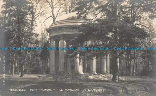 R146108 Versailles. Petit Trianon. der Pavillon der Liebe