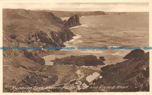 R146667 Kynance Cove mit Löwenfelsen und Eidechsenkopf. W. Davis. Frith