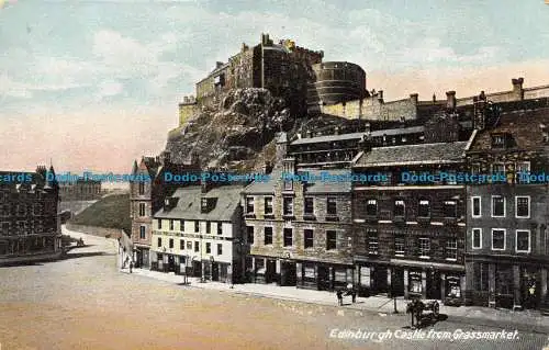 R146206 Edinburgh Castle vom Grasmarkt