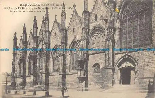 R146797 Bretagne. Glas. Kirche Notre Dame. Südfassade und Außenstuhl. Nein