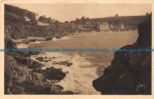 R146815 Granitbewertung Guirec-Hunde. Der Strand von Tretrignel Blick von der Spitze d