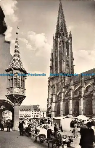 R145507 Kaufhaus Erker u. Münster an Einem Markttage zu Freiburg Schwarzwald