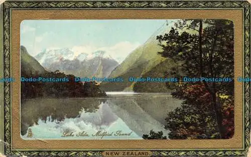 R147562 Loch Ada. Milford Sound. Neuseeland. Tuck