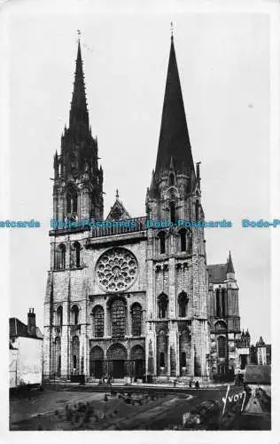 R147037 Chartres. Die Kathedrale. Yvon