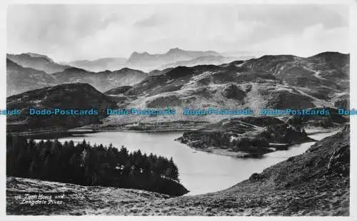 R147791 Tarn Hows und Langdale Pikes. RP