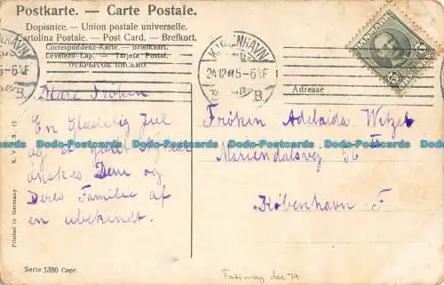 R147068 Alte Postkarte. Frau und Mann am Schwanenbecken