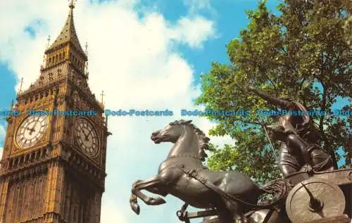 R148561 Big Ben und Boadicea Statue. London