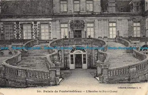 R150020 Palais de Fontainebleau. Die Reisentreppe. Nr. 20. 1926