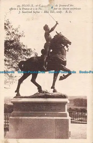 R150346 Block. Statue von Jeanne d Arc in Frankreich angeboten. Dorange