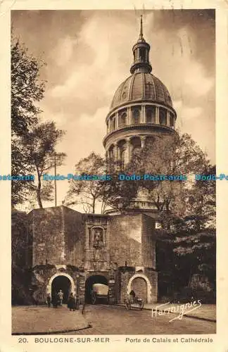 R152351 Boulogne sur Mer. Tor von Calais und Kathedrale. E. Harmignies. 1937