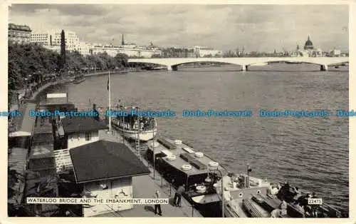 R151269 Waterloo-Brücke und Damm. London. Lachs