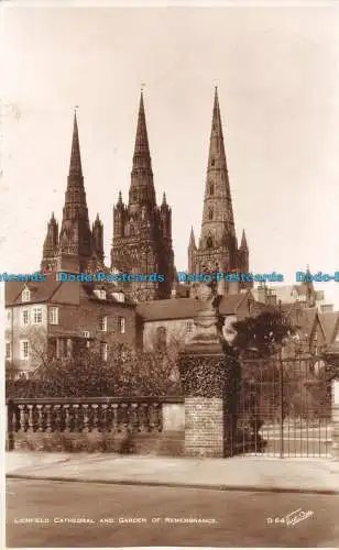 R152686 Lichfield-Kathedrale und Gedenkgarten. Walter Scott. RP. 1938