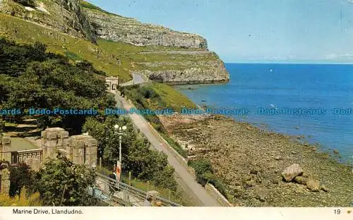 R153355 Marine Drive. Llandudno. Bamforth. Farbglanz. 1975