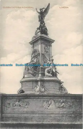 R152090 Queen Victoria Memorial. London
