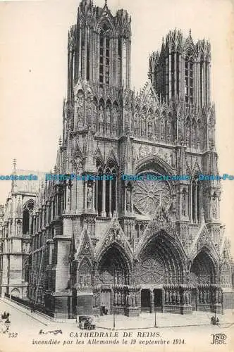 R152112 Kathedrale von Reims. Von den Deutschen niedergebrannt. Neurdein