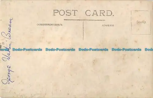 R152815 Alte Postkarte. Ein Mann