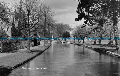 R155125 Bourton auf dem Wasser