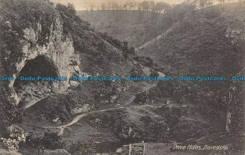 R158672 Taubenlöcher. Dovedale