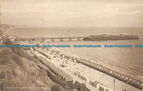 R158116 Pier und Klippen nach Osten. Bournemouth