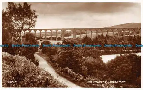 R157682 Das Viadukt. Culloden Moor. Valentinstag. RP