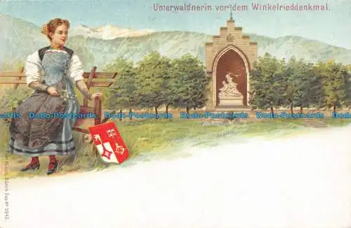 R158478 Unterwaldnerin vor dem Winkelrieddenkmal. 1899