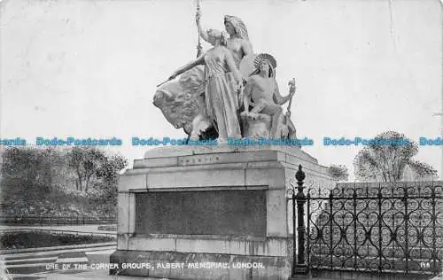 R160611 Eine der Eckgruppen. Albert Memorial. London. G.D. und D