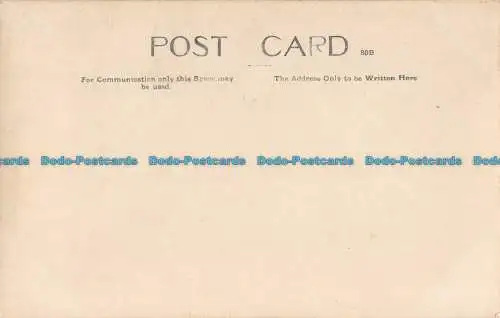 R161060 Alte Postkarte. Frau