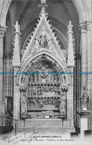 R161207 St. Denis l Abtei. Innenraum der Basilika. Grab von König Dagobert