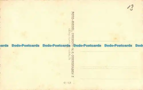 R161241 Alte Postkarte. Frau und Mann. Riedel