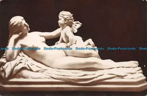 R160387 Alte Postkarte. Engelsstatue von Mutter und Baby. S.H. Brock