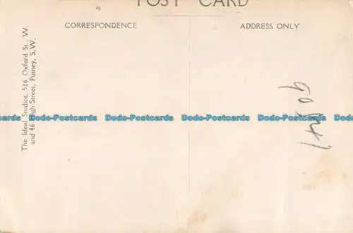 R162270 Alte Postkarte. Frauenporträt. Das Ideal