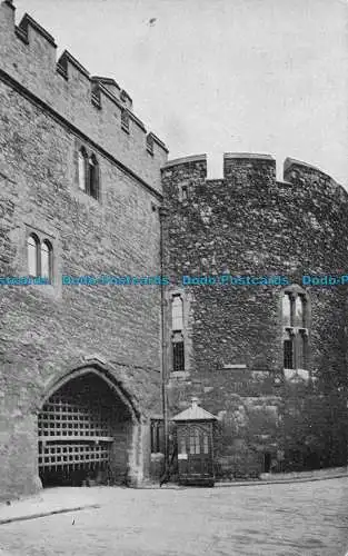 R162379 Tower of London. Bloody Tower. Gale und Polden